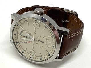reloj pulsera unisex guess i90156g2