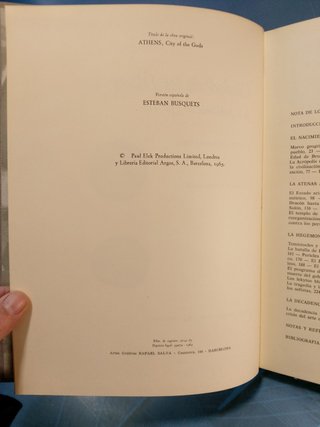 Atenas, Ciudad de dioses. De la prehistoria al 338 a. C., Angelo Procopiou. Editorial Argos, 1965.