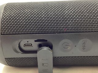 altavoz portatil bluetooth rienok s1