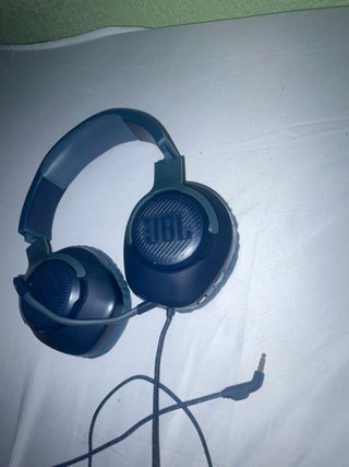 Auriculares JBL con cable