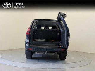 TOYOTA Land Cruiser 5P VX 2.8D 204 T/A 6v (4x4)