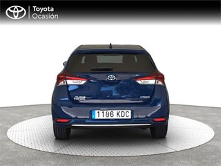 TOYOTA Auris hybrid 140H Feel!
