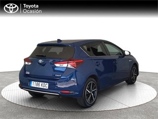 TOYOTA Auris hybrid 140H Feel!