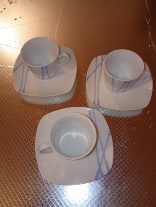 Juego de café de porcelana  6 unidades