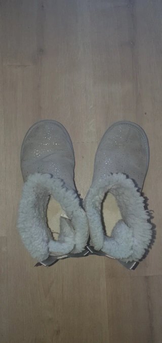 Botas UGG grises talla 36