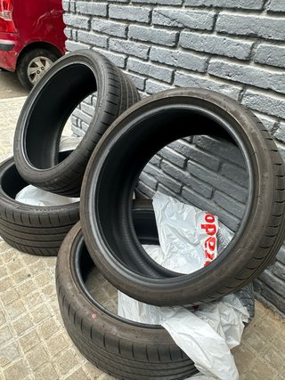 2 Neumáticos Bridgestone 235/35R19 91Y