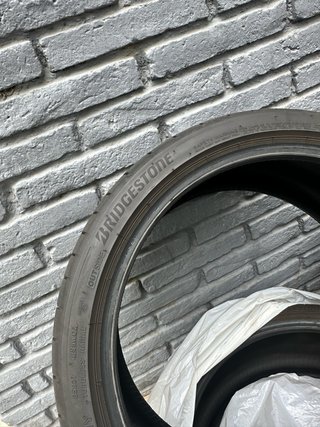 2 Neumáticos Bridgestone 235/35R19 91Y