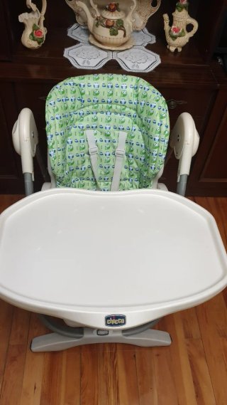 Trona Chicco verde con estampado de búhos