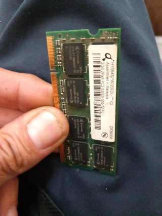 Módulo RAM Qimonda 2GB DDR Portátil PC2-5300