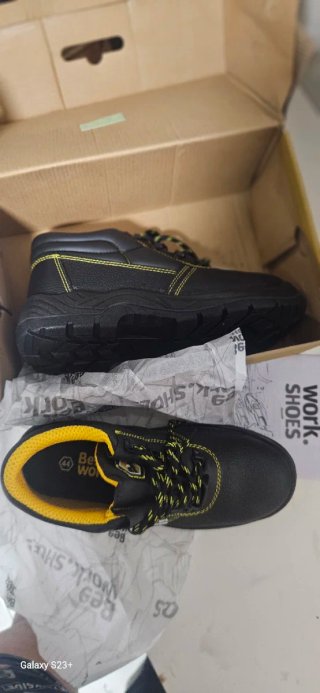 Botas seguridad estrenar