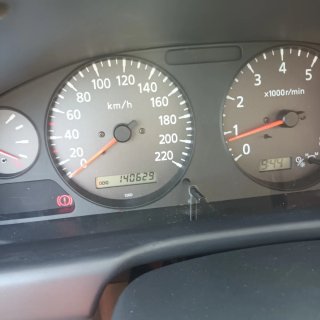 Nissan Almera 2000