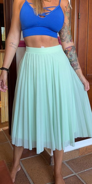 Falda plisada verde