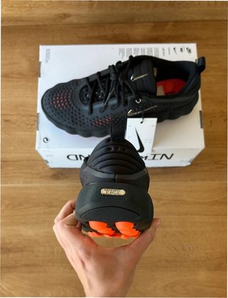Nike Mind 002 Negro Hyper Crimson - 44