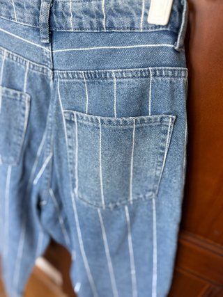 Pantalones vaqueros PINK de rayas azules