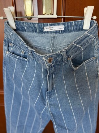 Pantalones vaqueros PINK de rayas azules