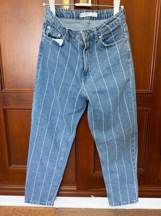 Pantalones vaqueros PINK de rayas azules