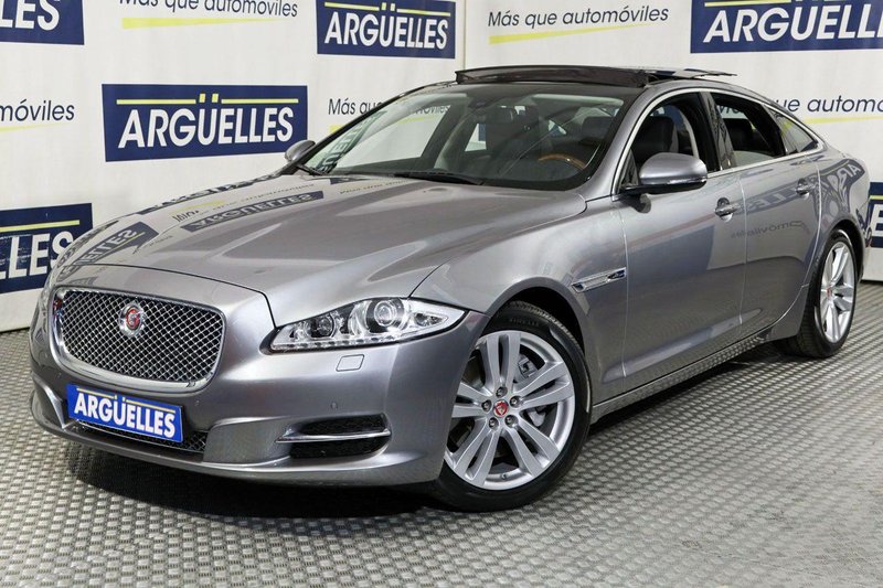 Jaguar XJ 3.0 V6 SC Premium Luxury AWD - foto 1