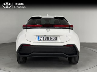 Toyota C-HR Advance Hybrid 140