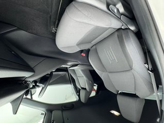 Toyota C-HR Advance Hybrid 140