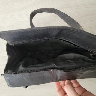 Bolso de mano negro