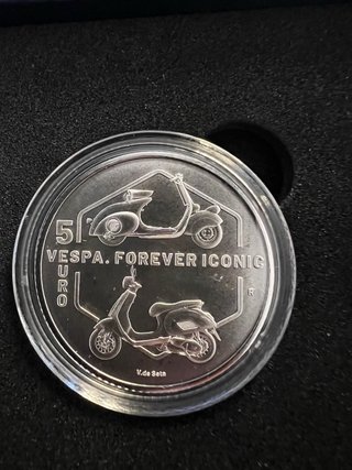 Moneta 5 Euro Argento 80 Anni Vespa
