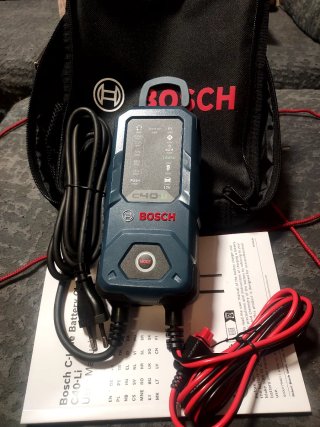 Cargador Bosch C40-Li Coche/Moto LiFePO4