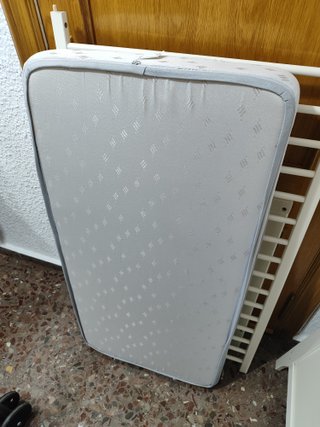 Cuna infantil IKEA blanca