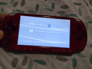PSP 2000 Sony Roja (arreglar o repuesto)