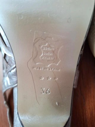 Zapatos salón abiertos plata