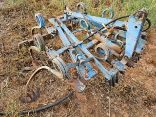 Cultivador tractor 9 brazos hidráulico