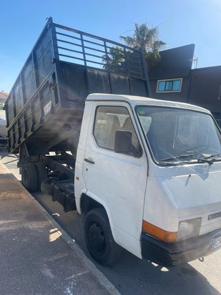 Nissan Cabstar 1982