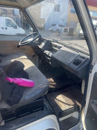 Nissan Cabstar 1982