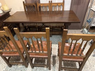 Mesa  madera maciza y 6 sillas (Antigüedad)