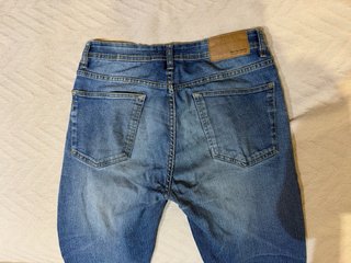 Jeans pitillo hombre azul