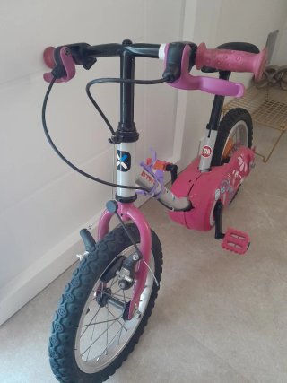 Bicicleta infantil rosa y gris