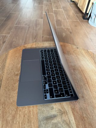MacBook Air M1