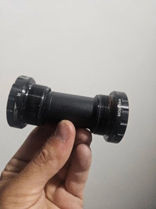 Pedalier Shimano BB-MT500