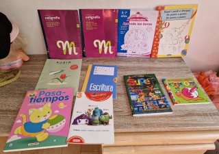 Lote de cuadernos de caligrafía y pasatiempos infa