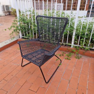 Sillón terraza Ikea negro metal mimbre