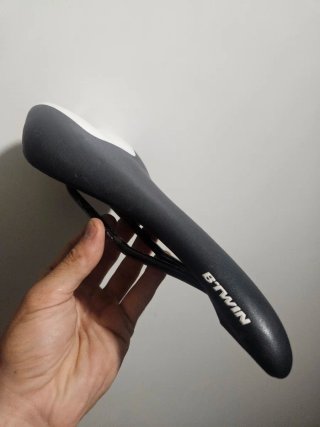 Sillín Bici Negro y Blanco