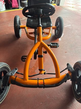 Kart a pedales Berg (dos tamaños)