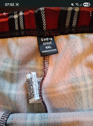 Pantaloni scozzesi invernali rossi e neri