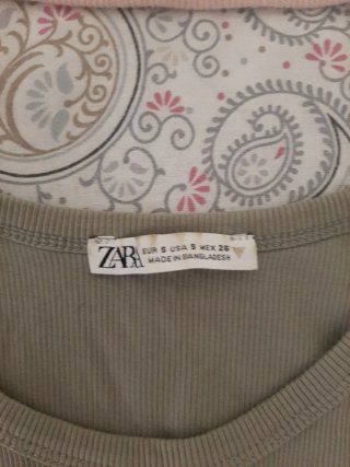 Conjunto  Tops Mujer.Se venden precio unidad.