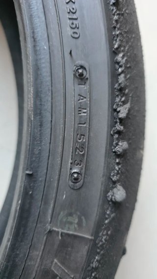 Bridgestone Battlax V02 Delantero