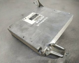 Toyota 377456 896610f010 centralita motor corolla