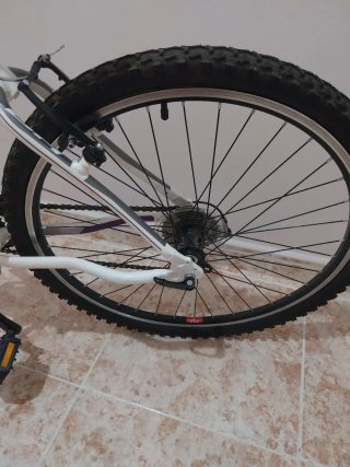 Bicicleta Montaña BH Blanca y Morada