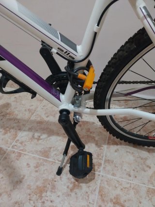 Bicicleta Montaña BH Blanca y Morada
