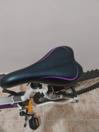 Bicicleta Montaña BH Blanca y Morada