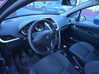 Peugeot 207 2012