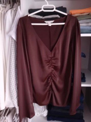 Blusa y regalo 3 prendas